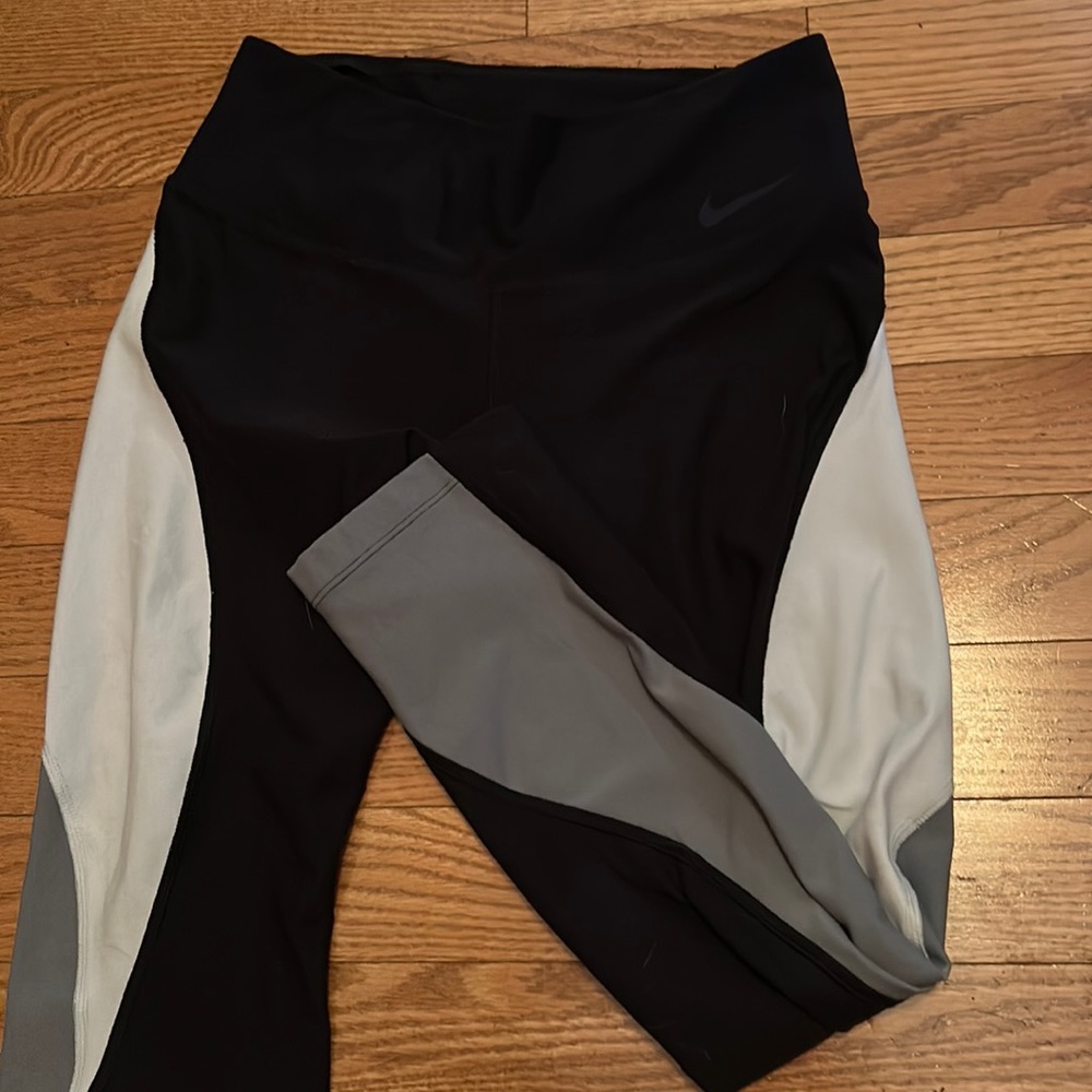 Nike leggings